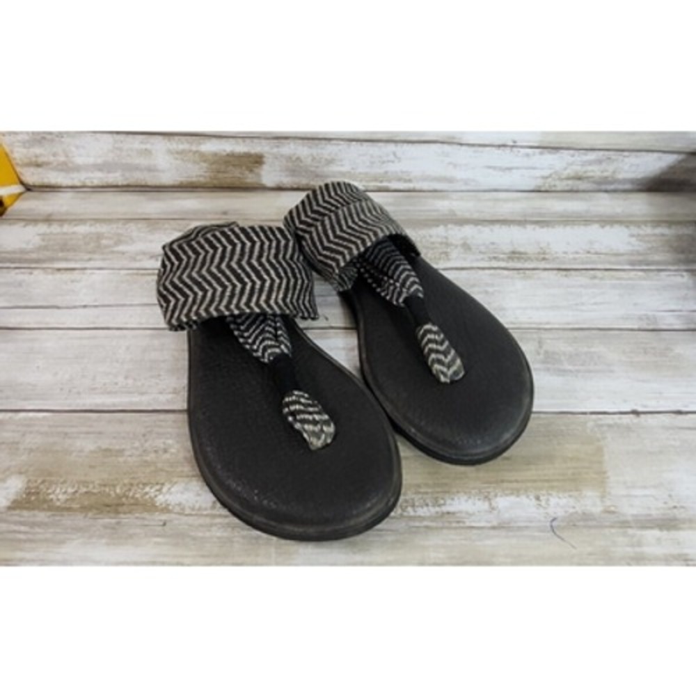 Sanuk‎ Yoga Sling 2 Sandals Womens 8 Black White Chevron Print Yoga Mat Comfort